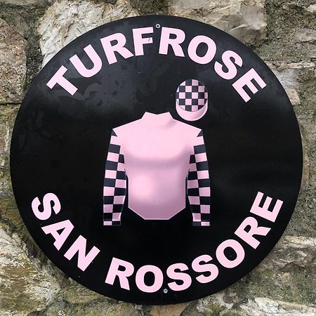 Turfrose Di San Rossore A Pisa By Zoom In Earth Bagian luar foto